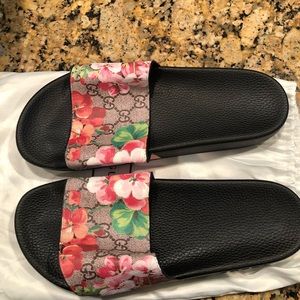 Brand new sandals